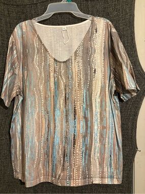 Source Unknown Taupe and Light Blue V‑Neck Short Sleeve Top